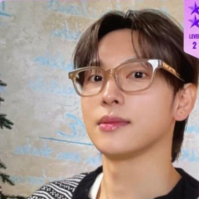 Latest photo of Yim Siwan