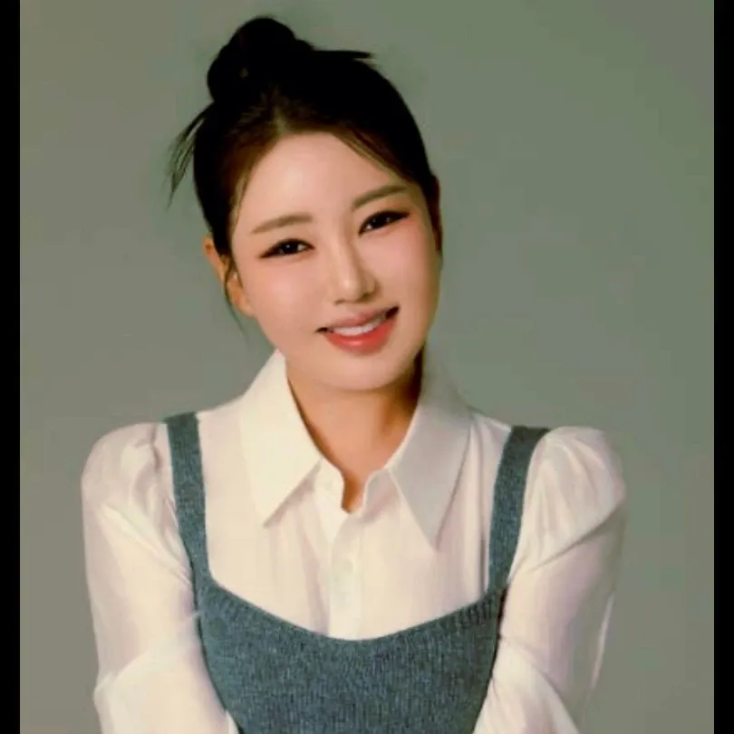 Recent activity shot of Song Gain