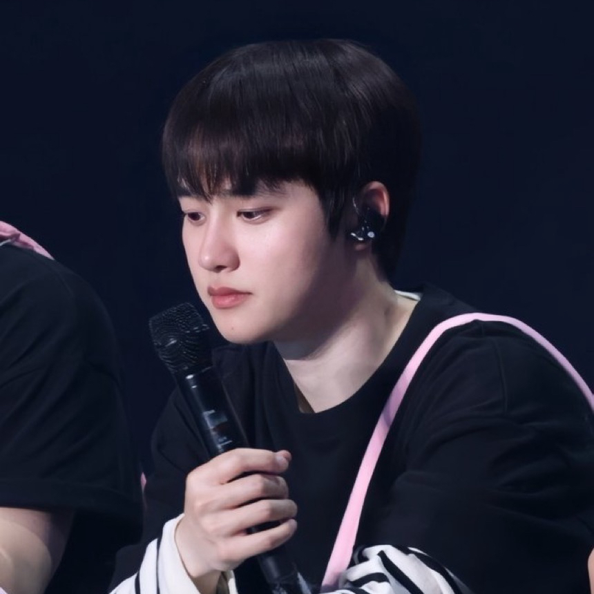 都暻秀 (D.O.)的最新照片