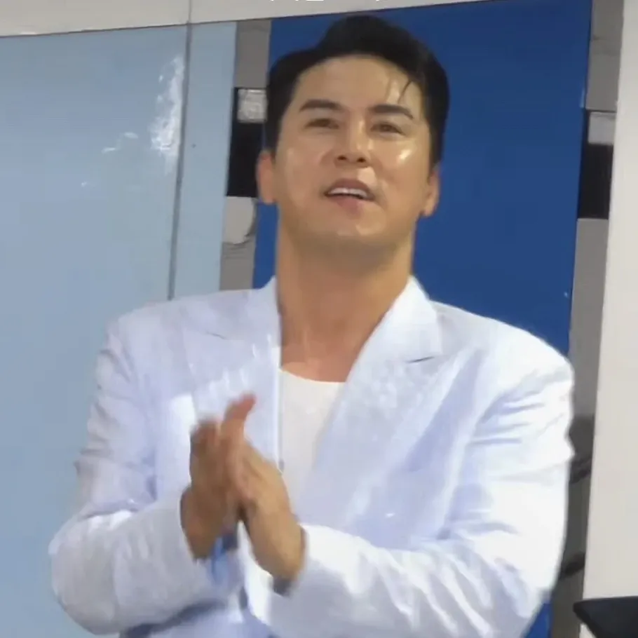 Foto kegiatan terbaru dari Jang Minho