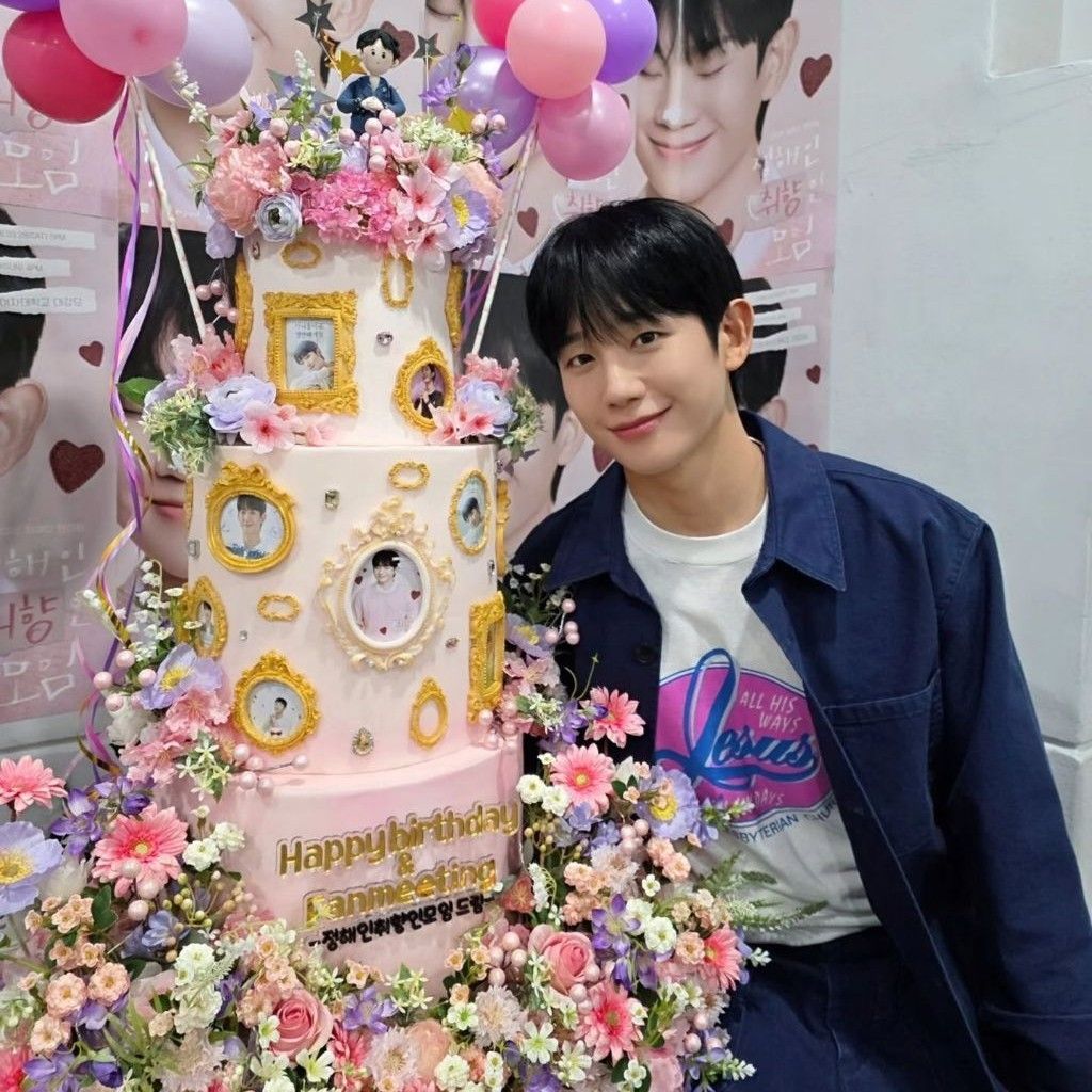 チョン・ヘインの最近の活動ショット