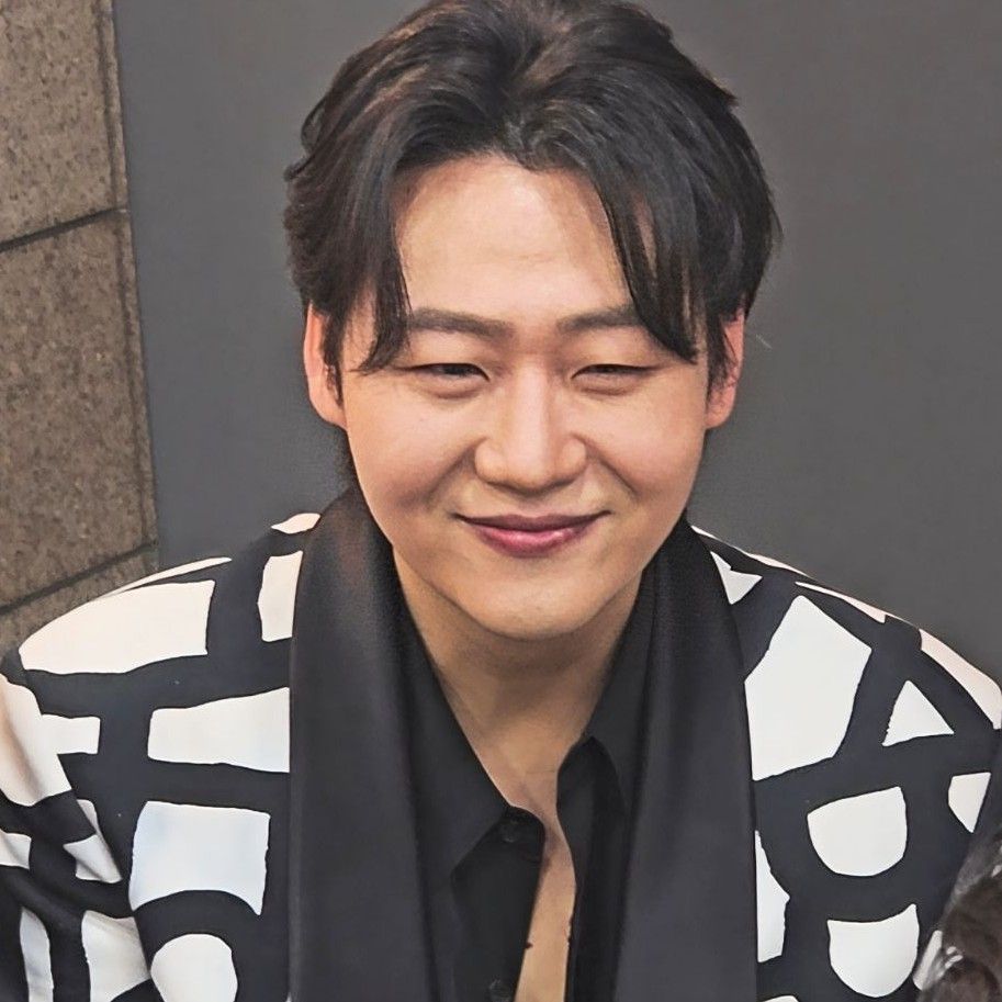 Latest photo of Min Soohyun