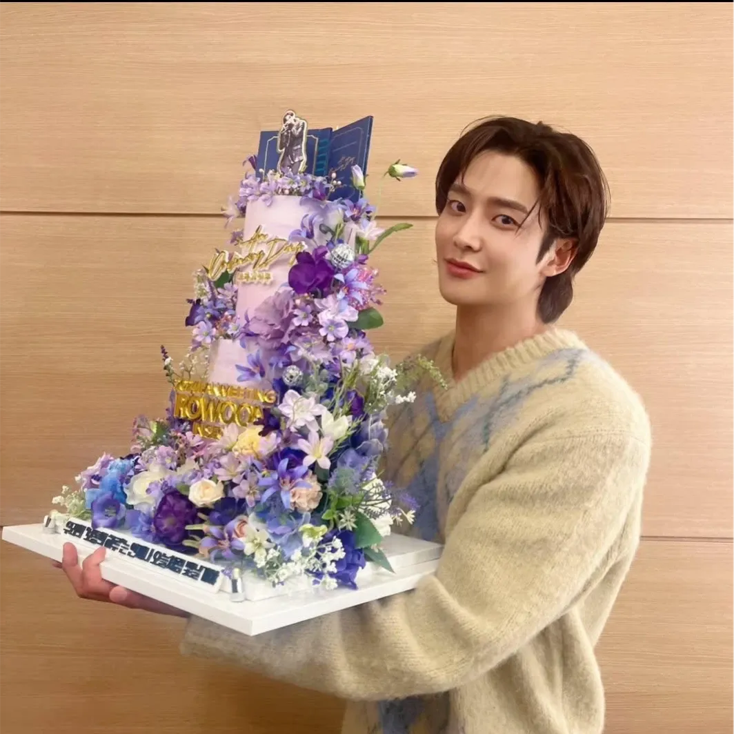 Cuplikan di balik layar dari Rowoon