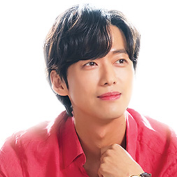 A moment captured by a fan of Namkoong Min