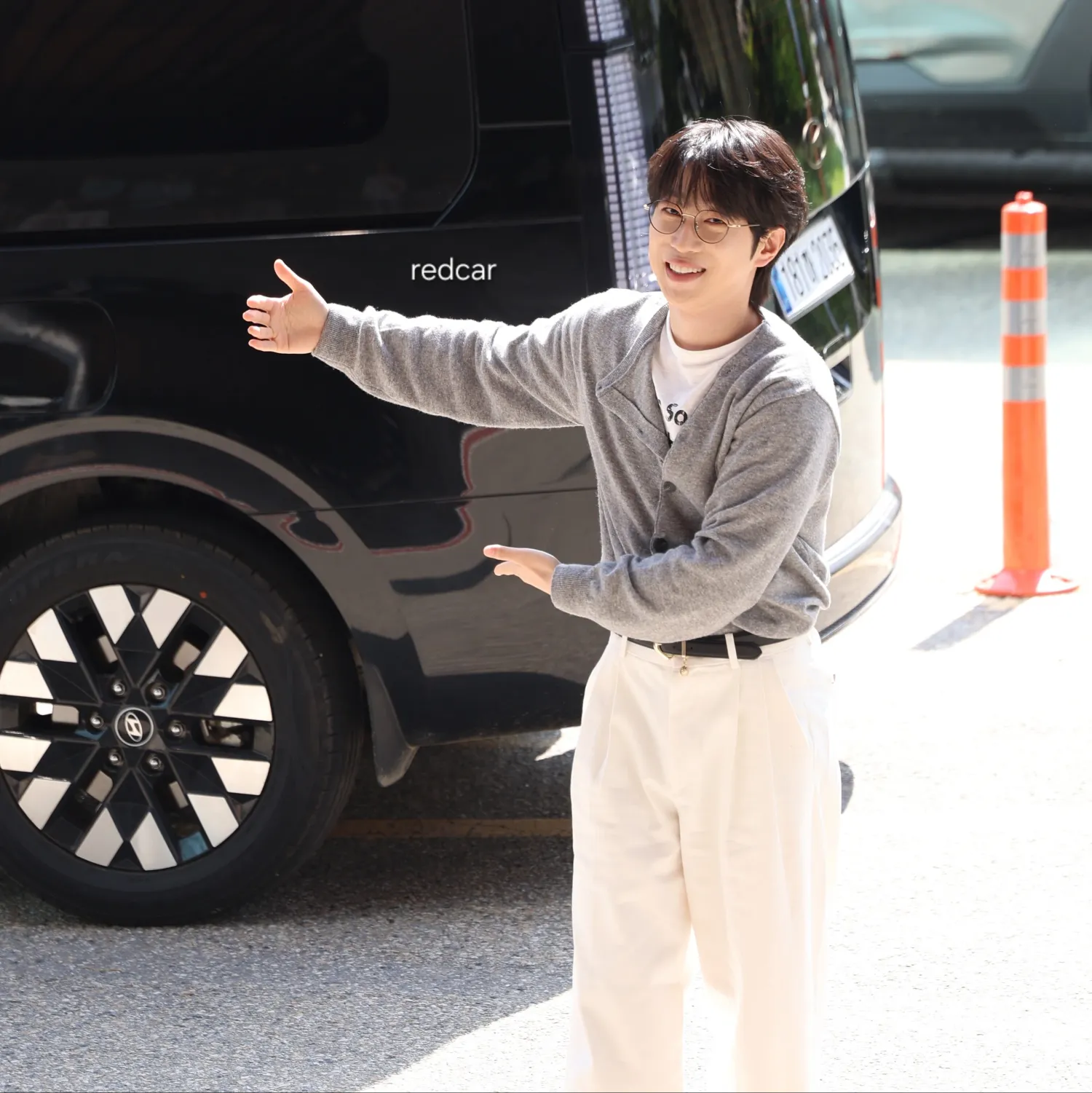 Behind-the-scenes cut of An Sunghoon
