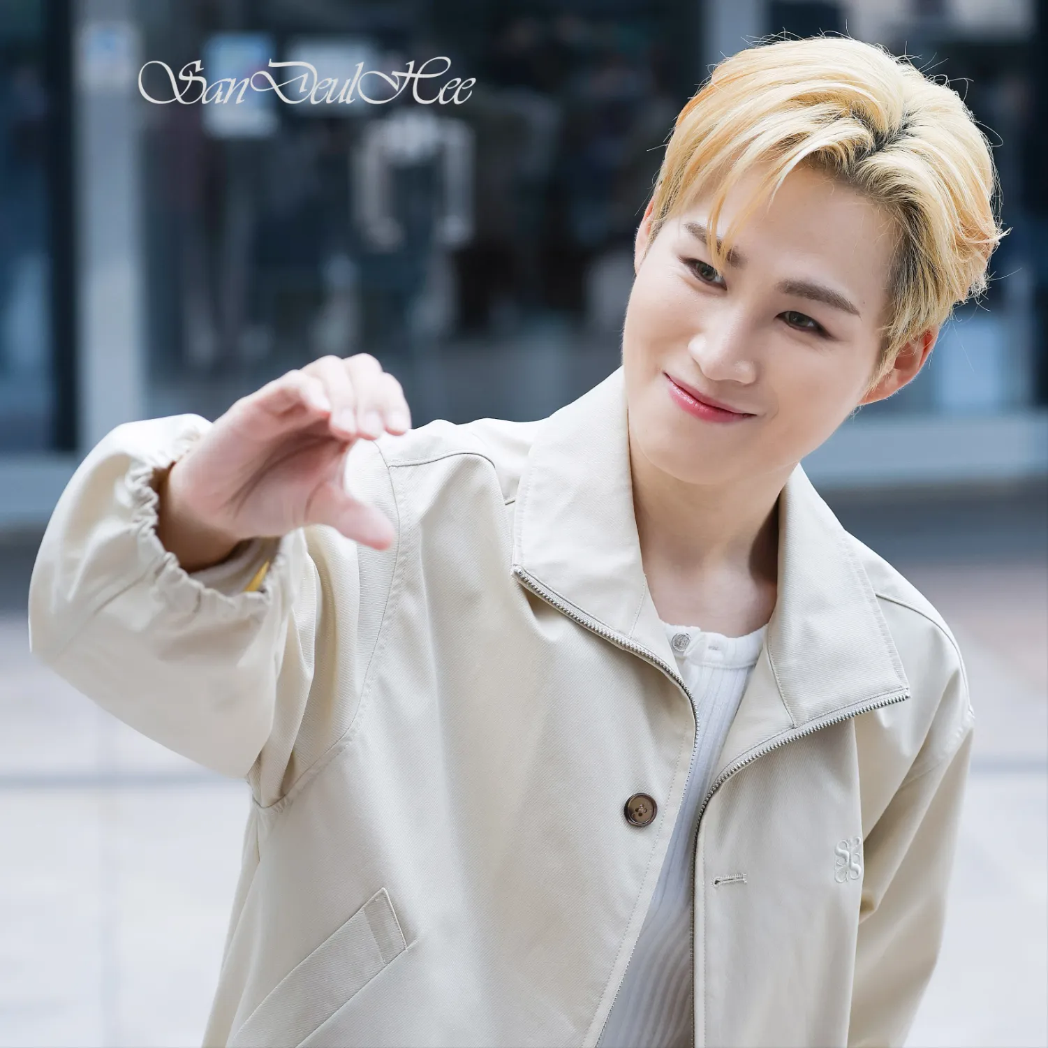 Momen yang diabadikan oleh penggemar Kim Heejae