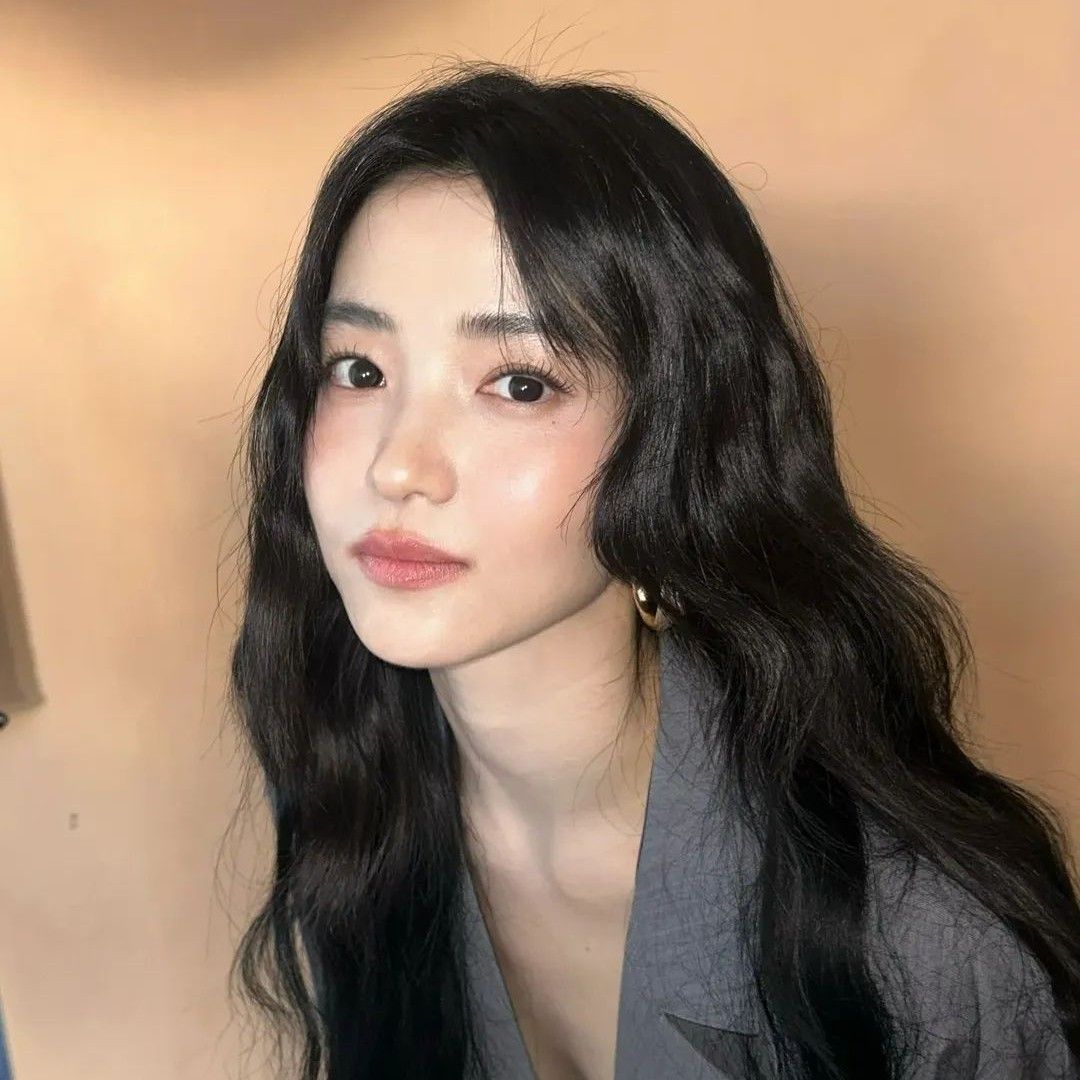 Behind-the-scenes cut of Kim Taeri
