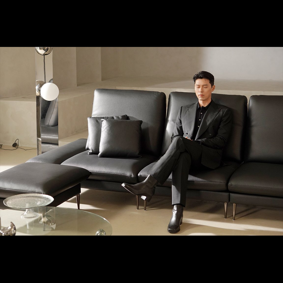 Cuplikan di balik layar dari Hyun Bin