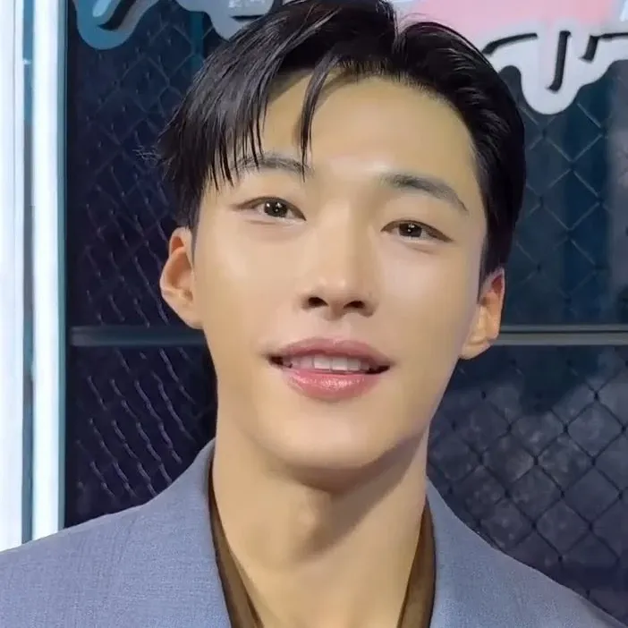 Behind-the-scenes cut of Woo Dohwan