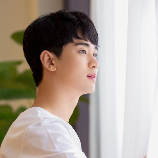Foto terbaru dari Kim Soohyun
