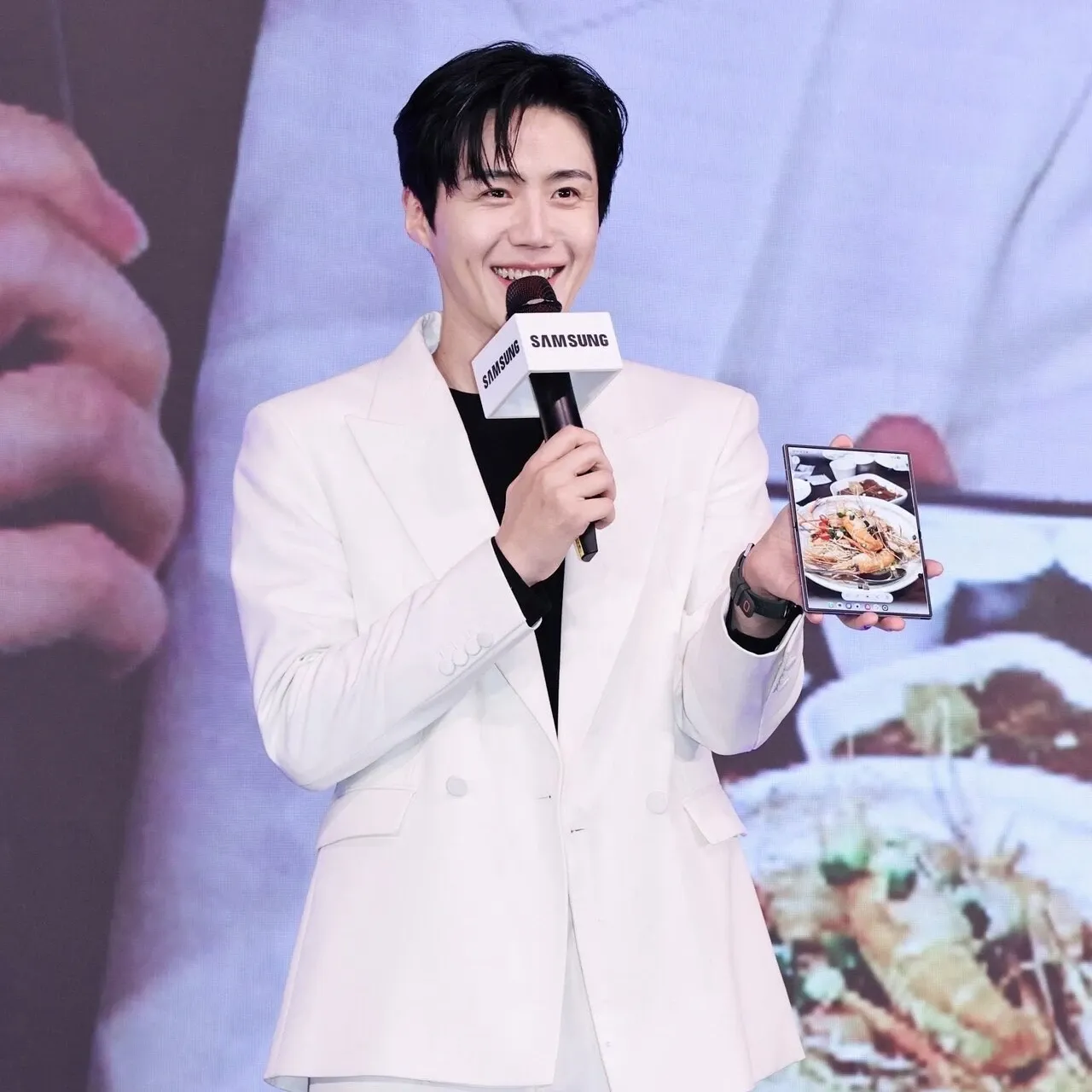 Foto kegiatan terbaru dari Kim Seonho