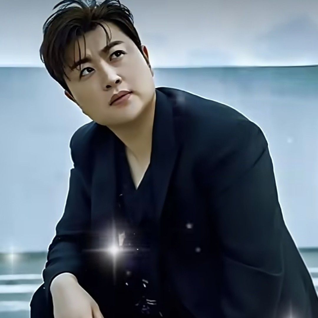 粉丝拍下的金浩中瞬间