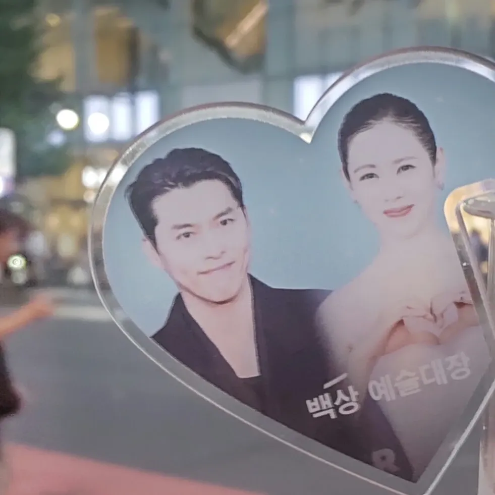 Cuplikan di balik layar dari Hyun Bin