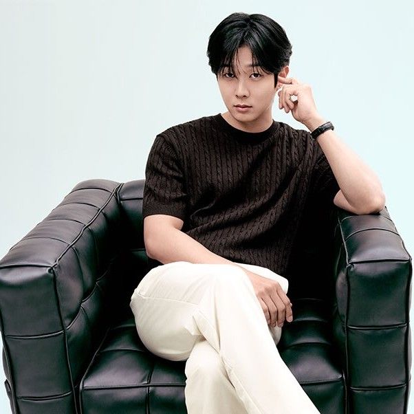 Behind-the-scenes cut of Choi Wooshik