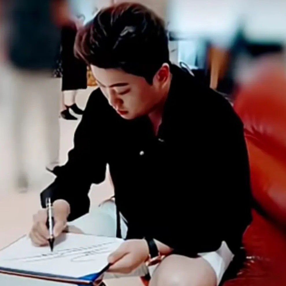 Recent activity shot of Kim Hojoong