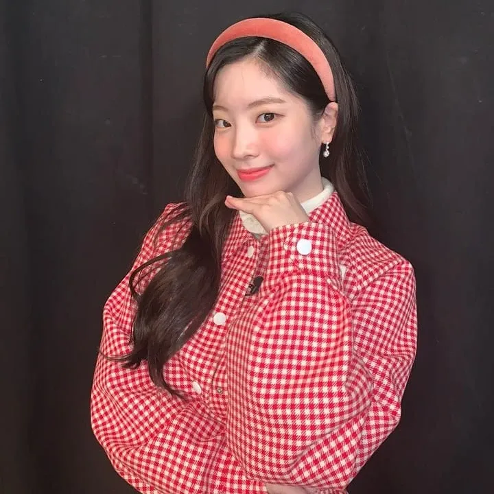 Behind-the-scenes cut of Dahyun