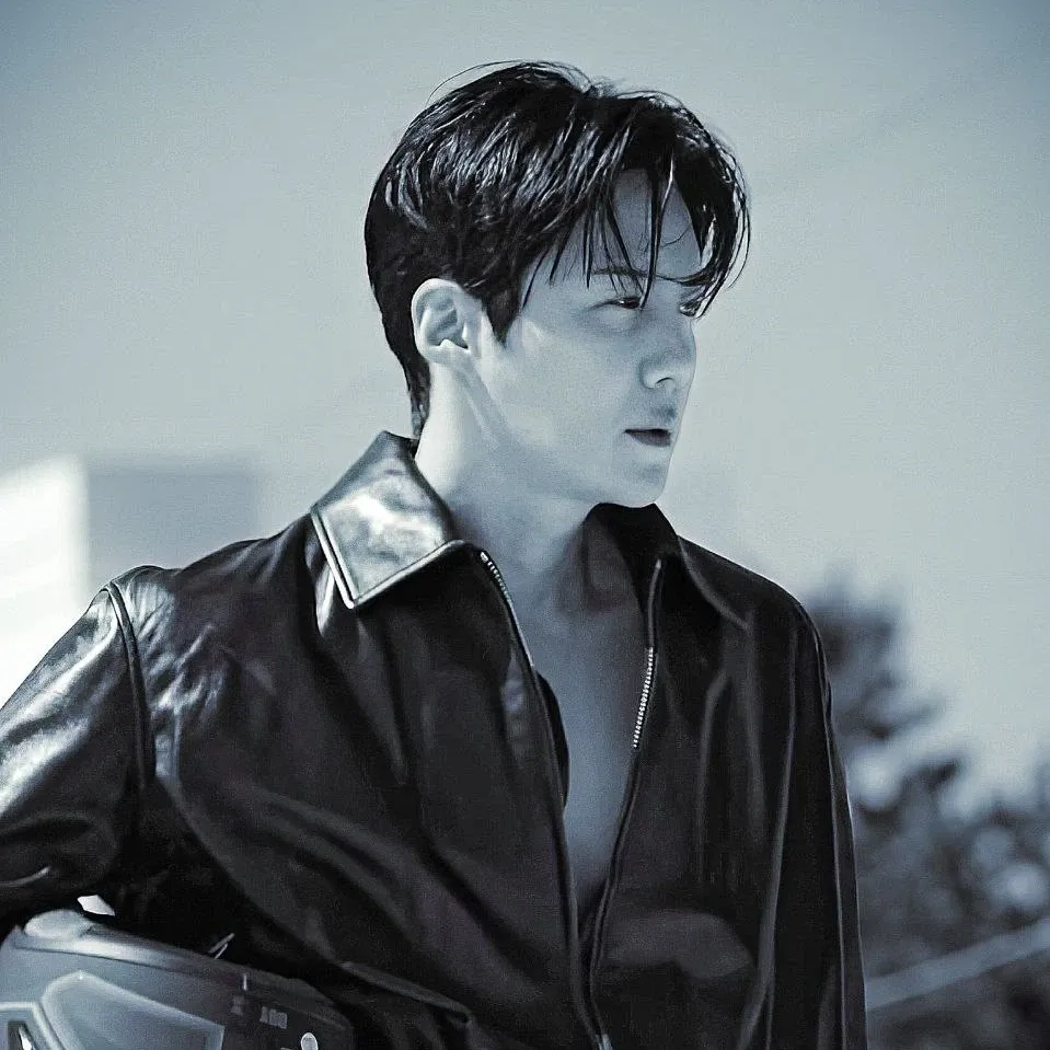 Behind-the-scenes cut of Kim Seonho
