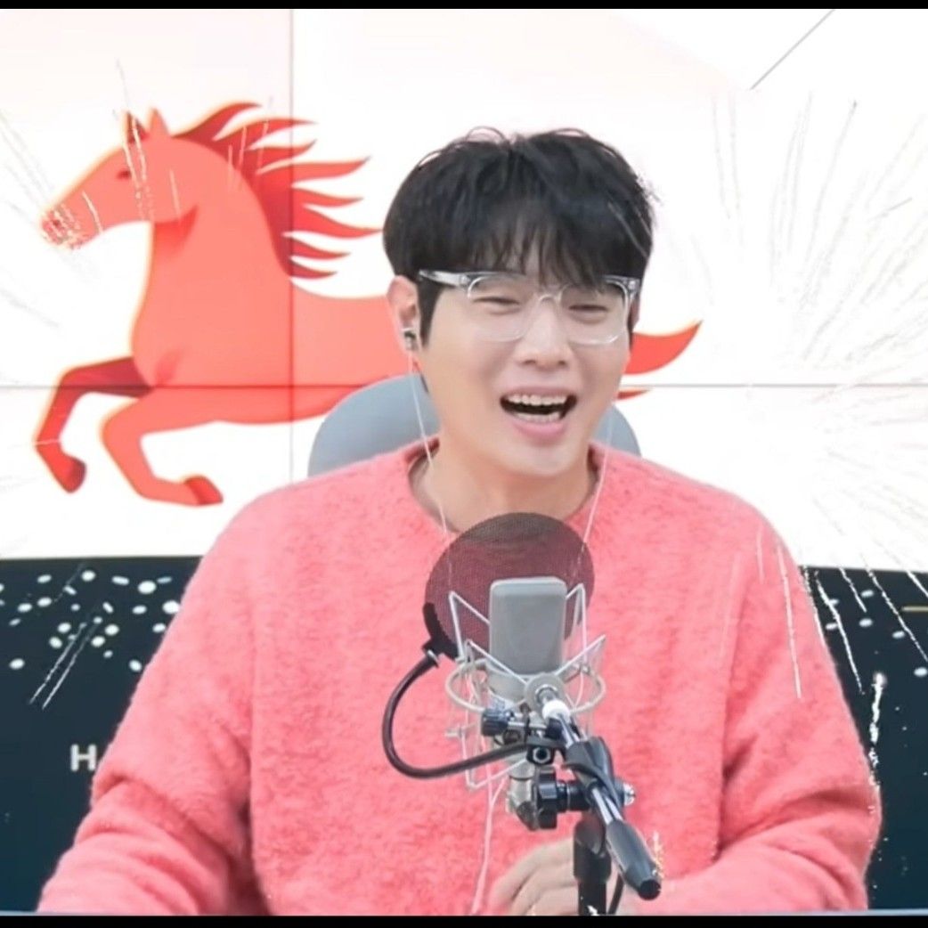 Recent activity shot of Son Taejin