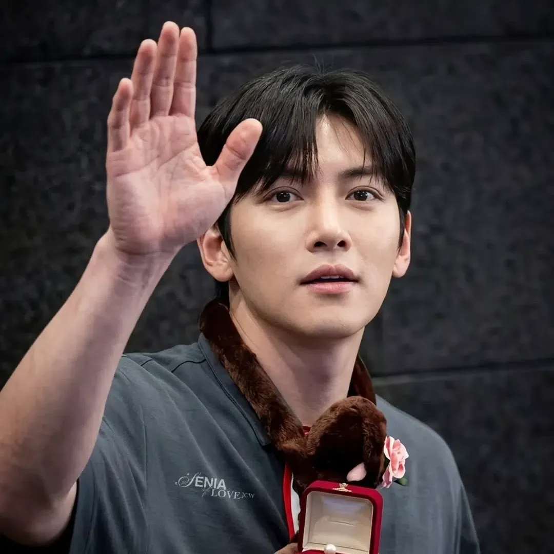 Latest photo of Ji Changwook
