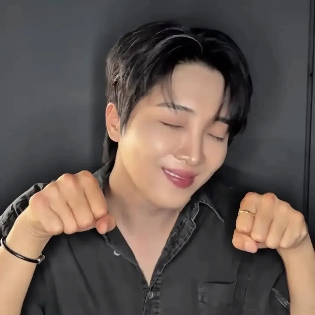 Latest photo of Hwang Yunsung