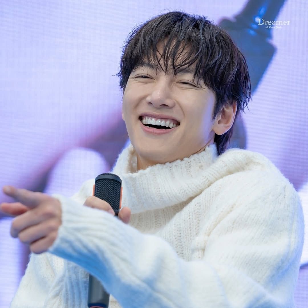 지창욱 최근 활동샷