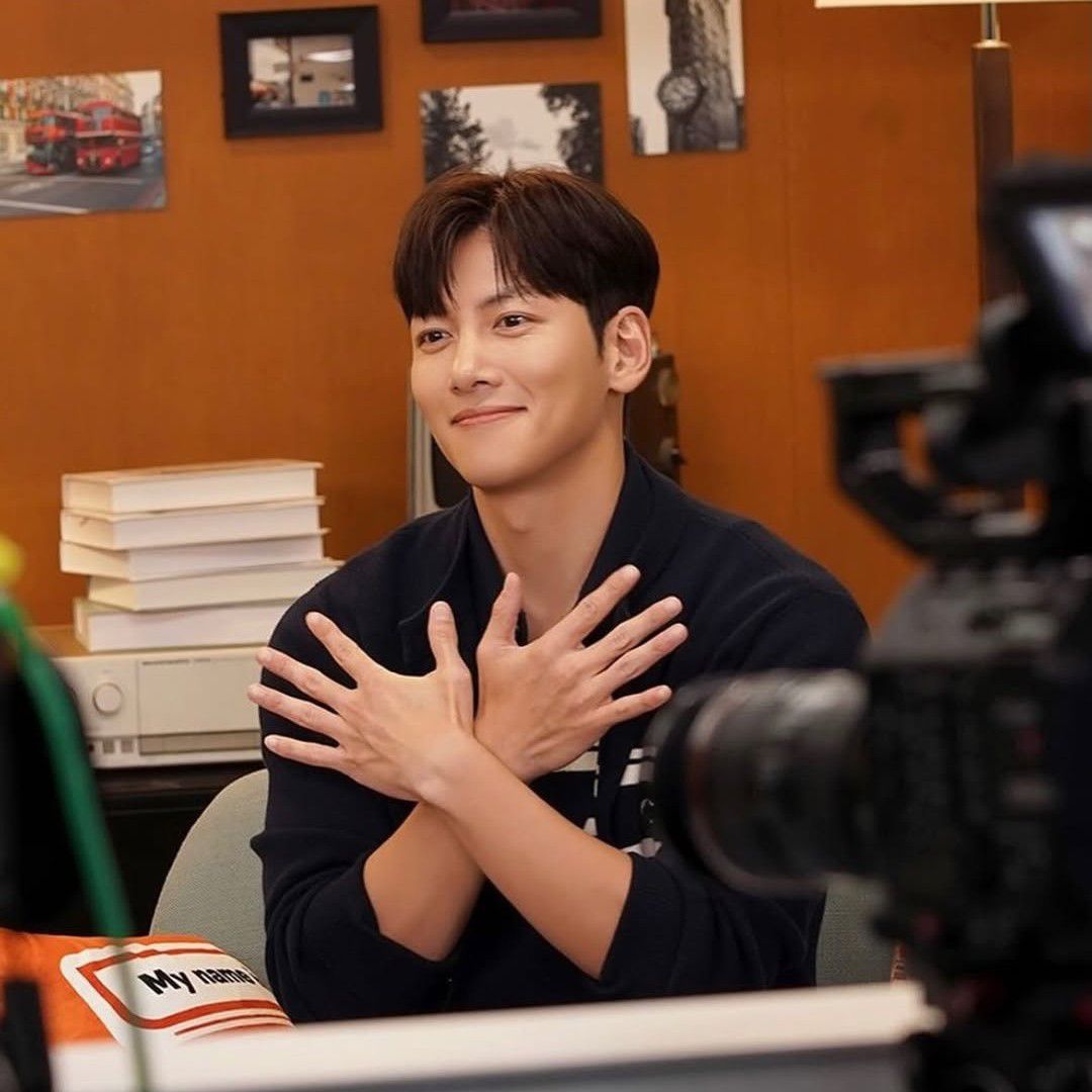 지창욱 최근 활동샷