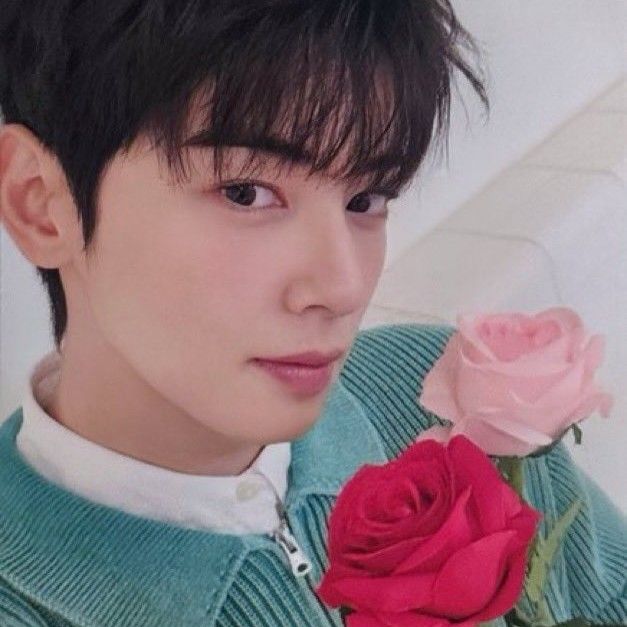 Latest photo of Cha Eunwoo