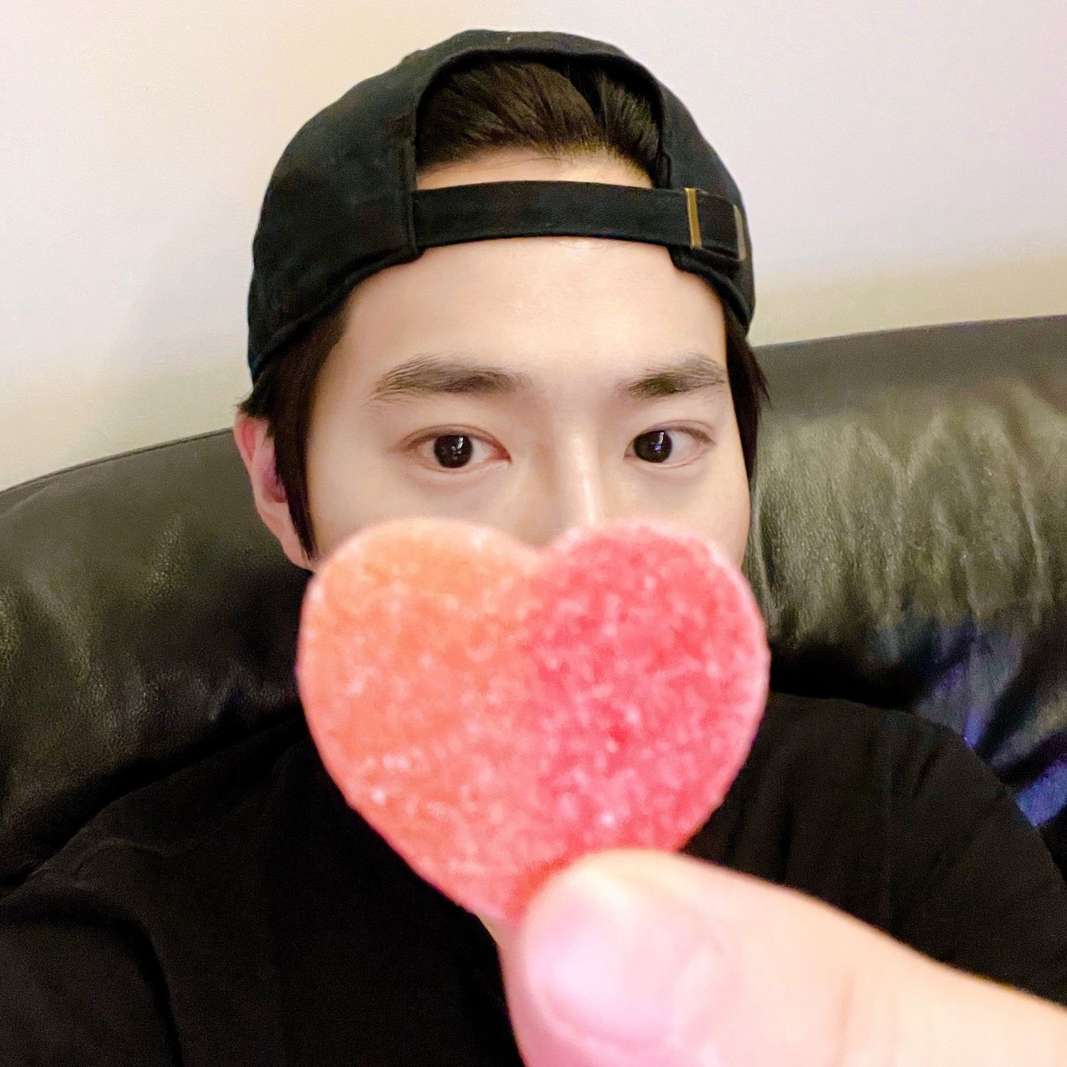 A moment captured by a fan of Suho