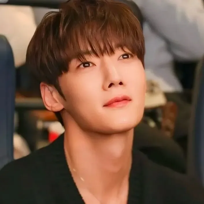Behind-the-scenes cut of Choi Jinhyuk