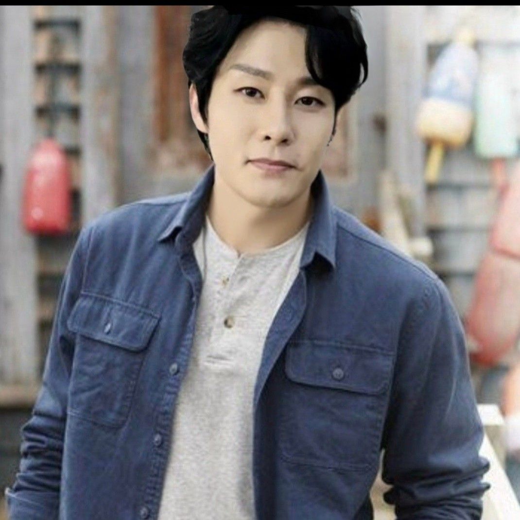 Behind-the-scenes cut of Kang Moonkyung