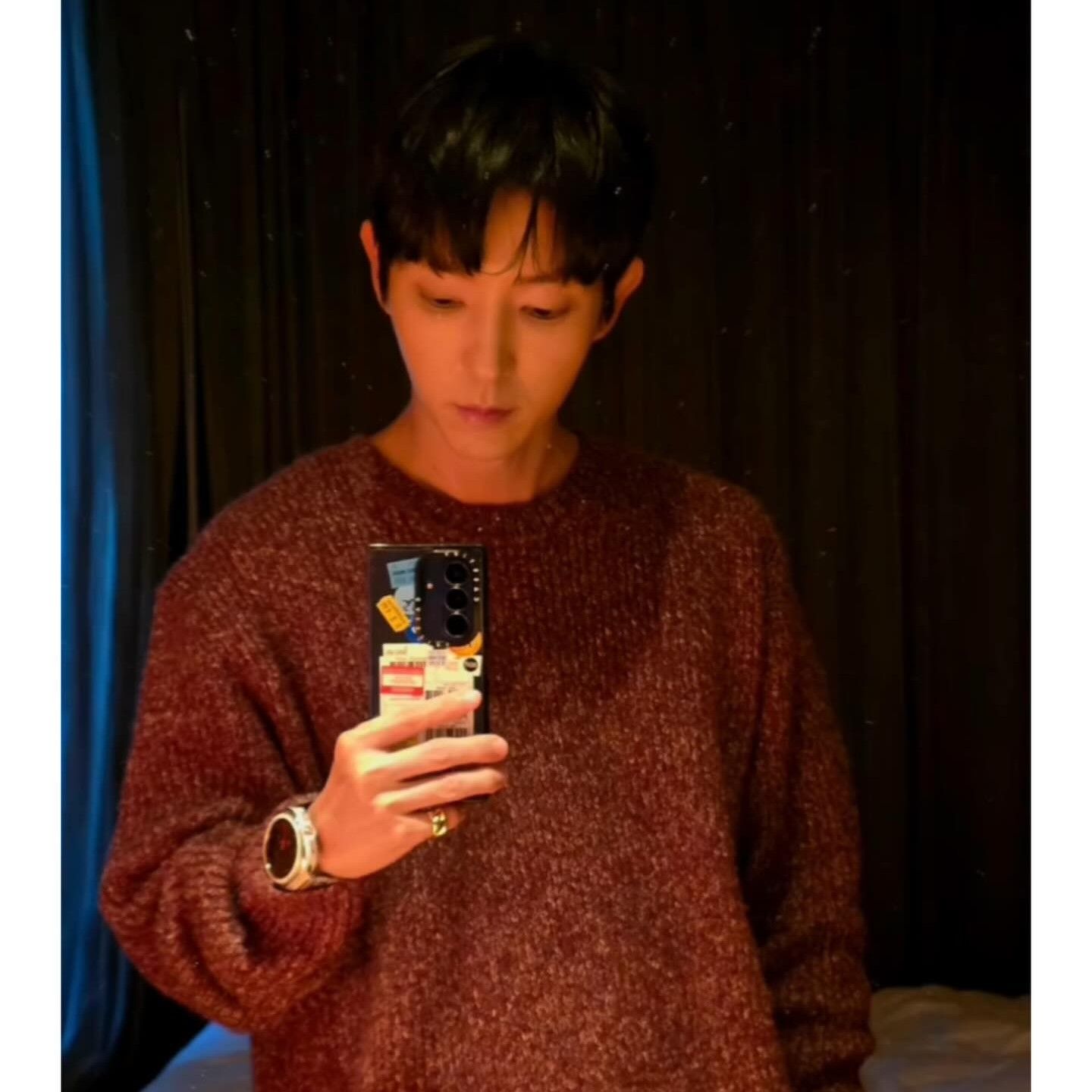 A moment captured by a fan of Lee Joongi