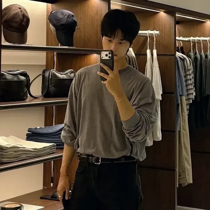 Recent activity shot of Cha Hakyeon (N)