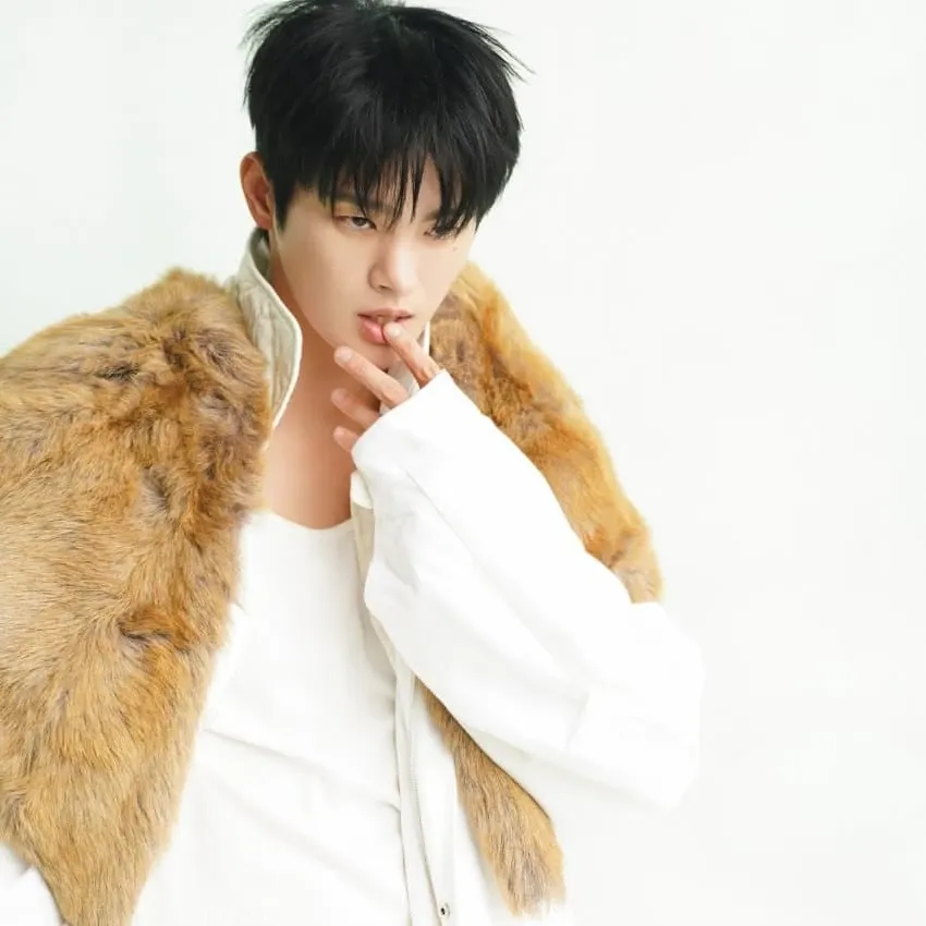 Latest photo of Seo Inguk