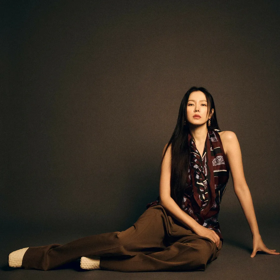 Behind-the-scenes cut of Son Yejin