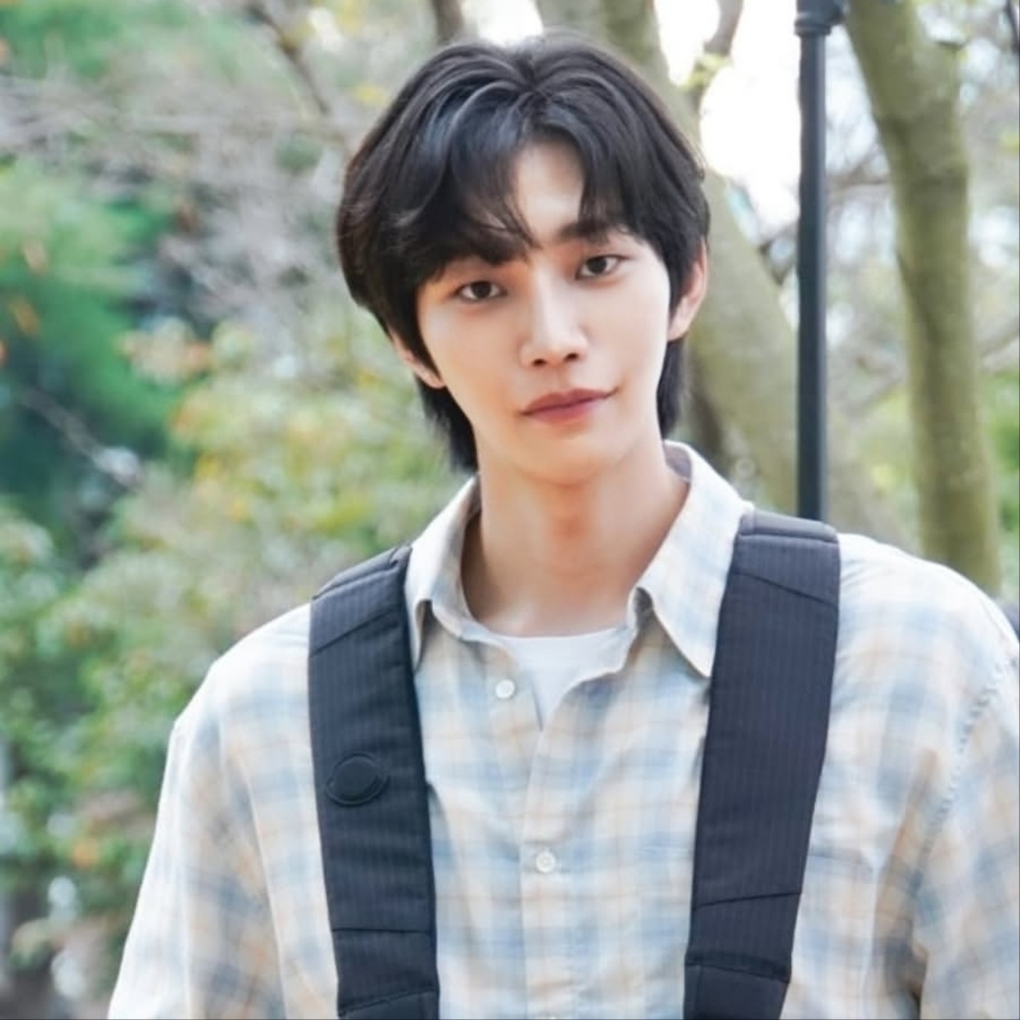 Behind-the-scenes cut of Kim Jaeyoung