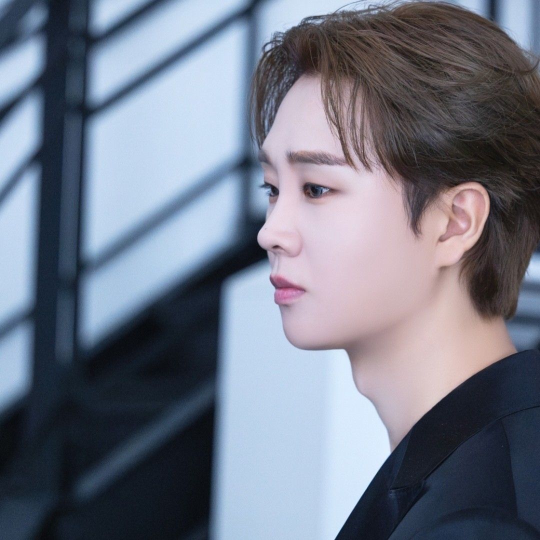 Behind-the-scenes cut of Song Minjun