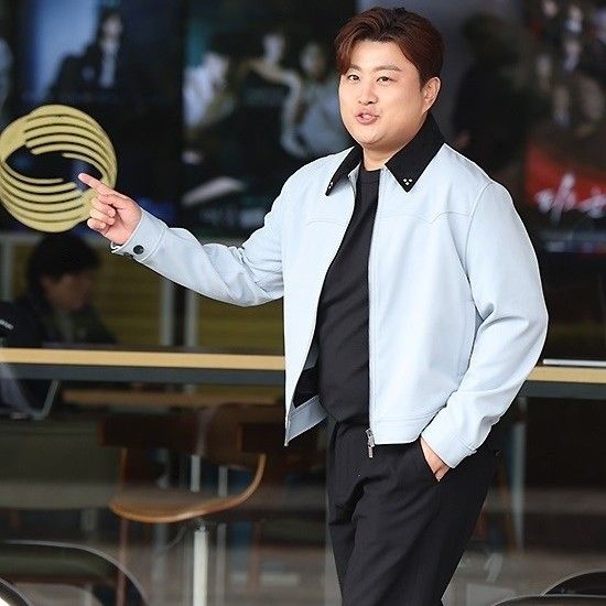 キム・ホジュンの最近の活動ショット