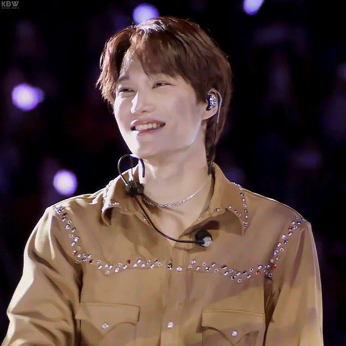 A moment captured by a fan of KAI