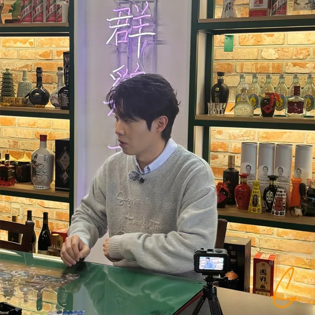Behind-the-scenes cut of Son Taejin