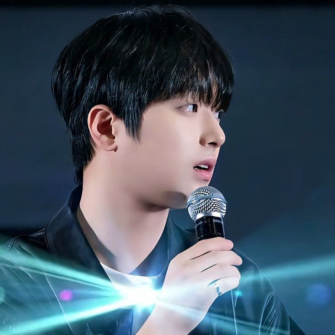 李灿元的最新照片