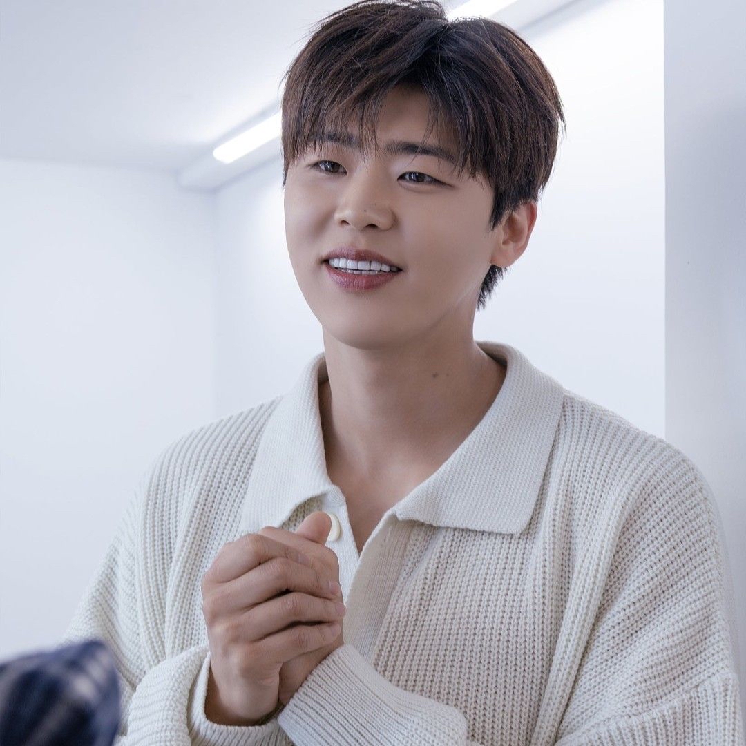 A moment captured by a fan of Park Jihyeon