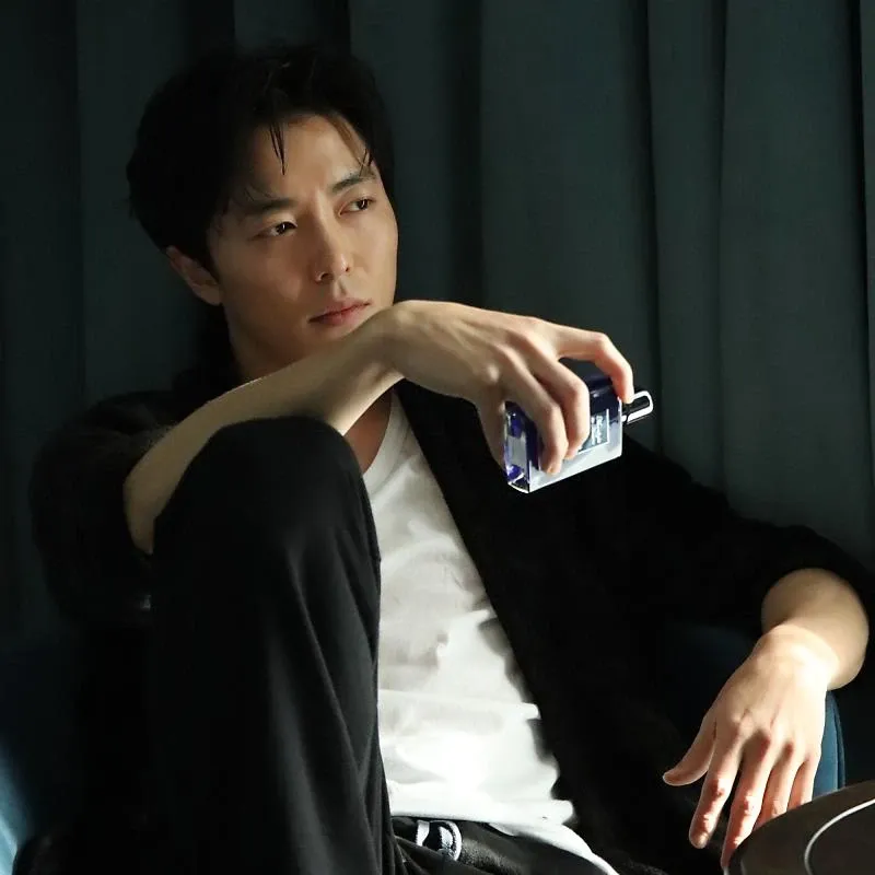 Recent activity shot of Kim Jaewook