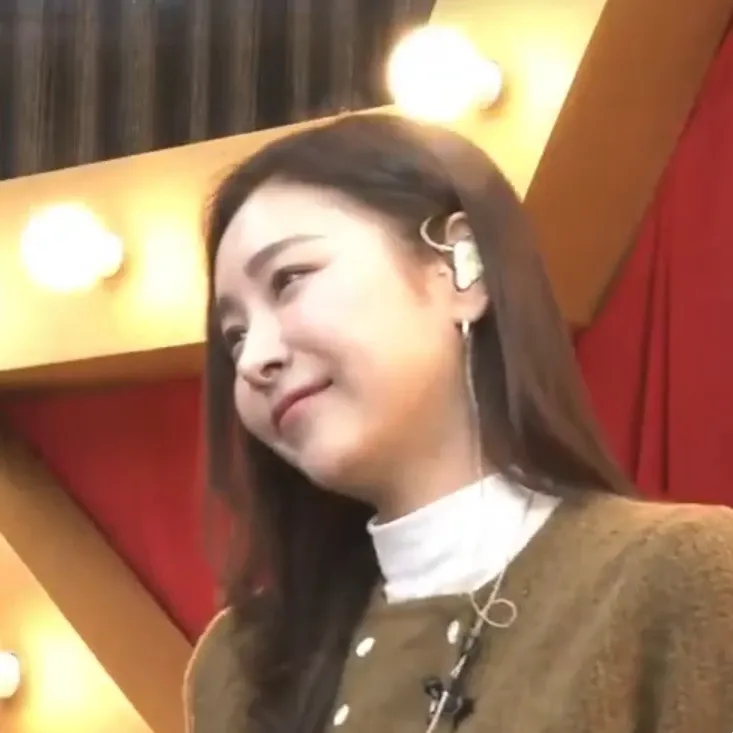 Momen yang diabadikan oleh penggemar Huh Chanmi