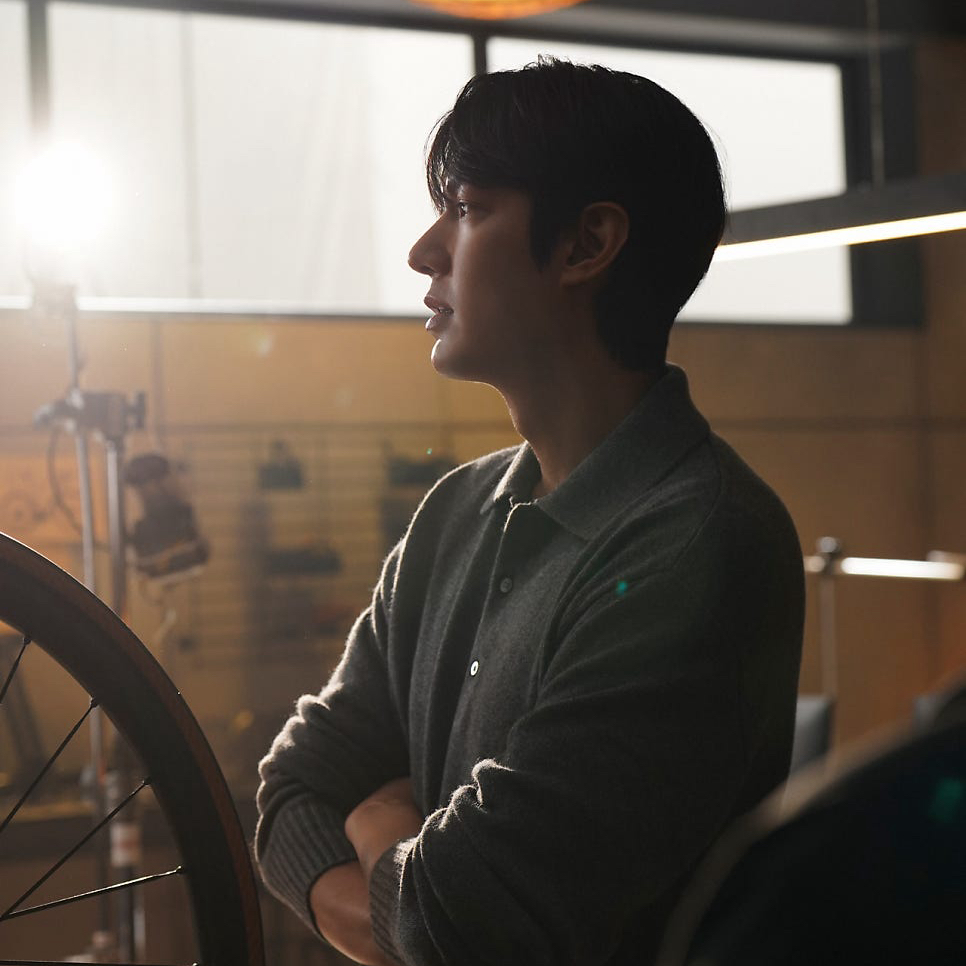 Recent activity shot of Lee Minho