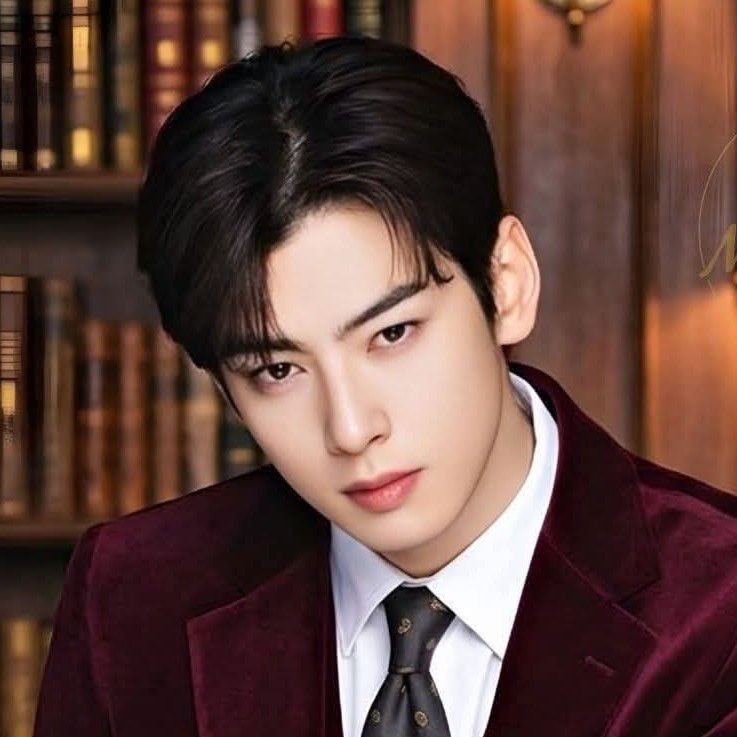 Latest photo of Cha Eunwoo