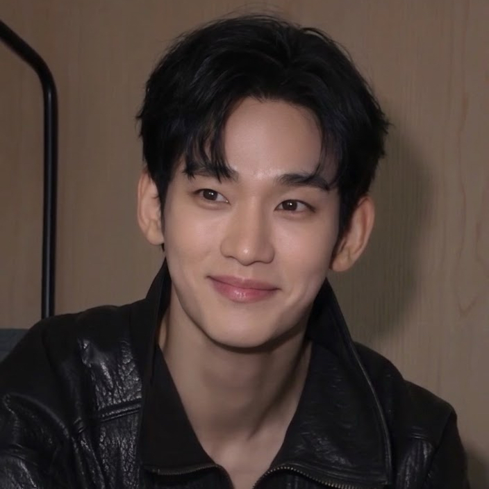 A moment captured by a fan of Kim Soohyun