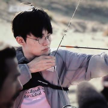 Behind-the-scenes cut of Faker