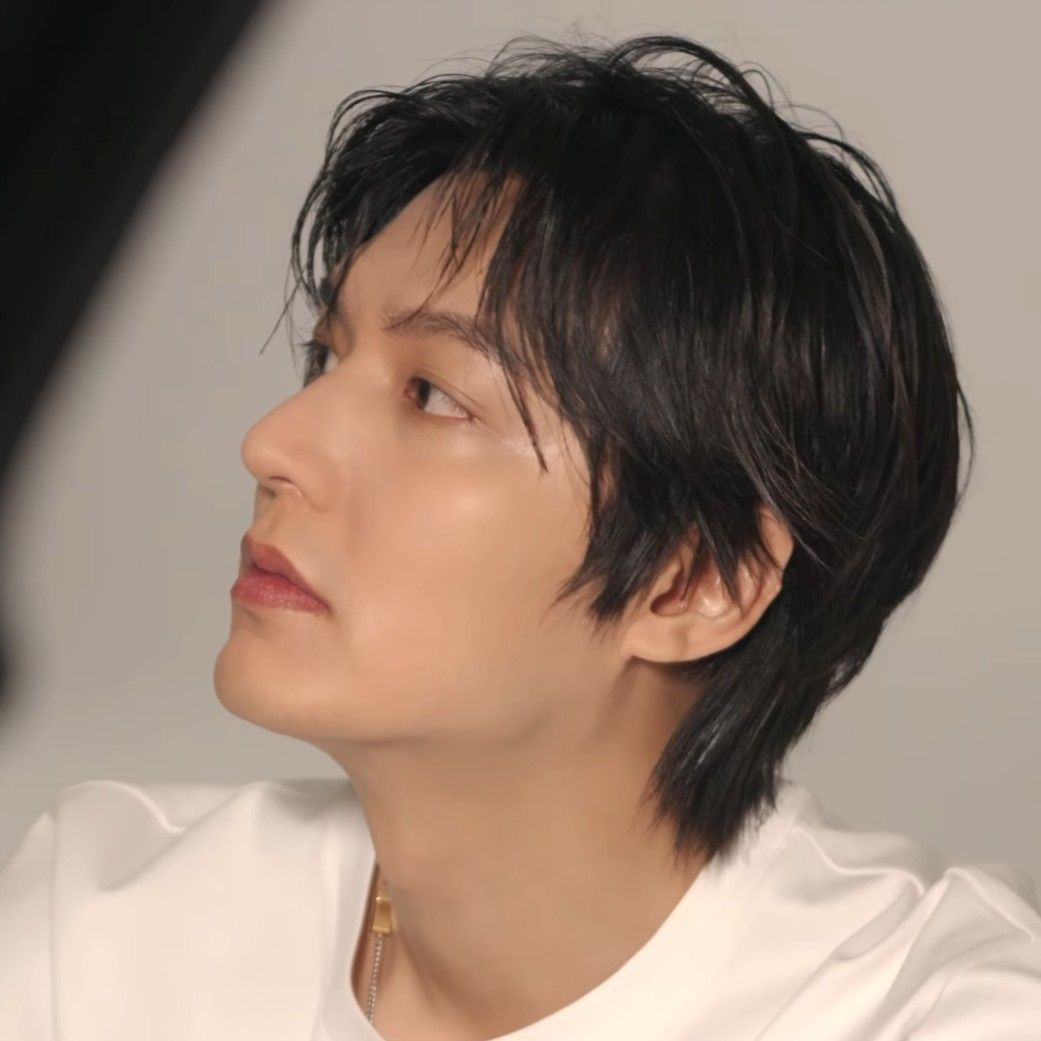 Latest photo of Lee Minho