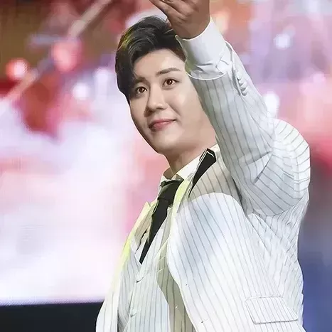 Latest photo of Jin Haesung