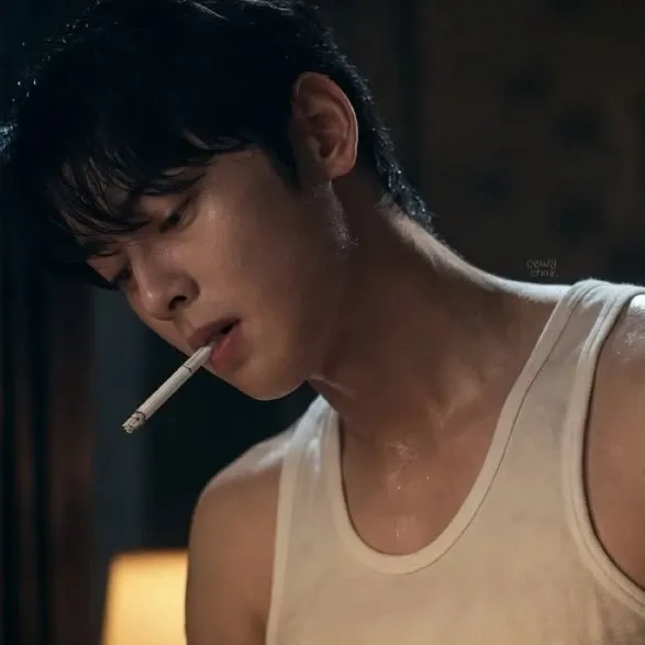 Recent activity shot of Cha Eunwoo